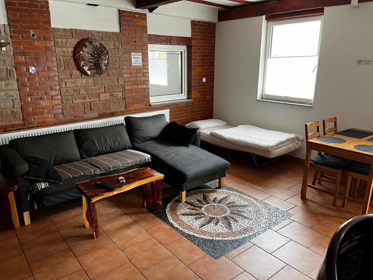 Rustic - Housity