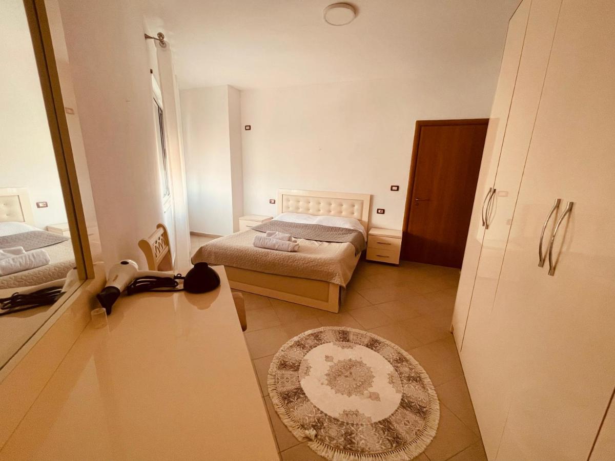Sky 2 Apartment City Center - Housity
