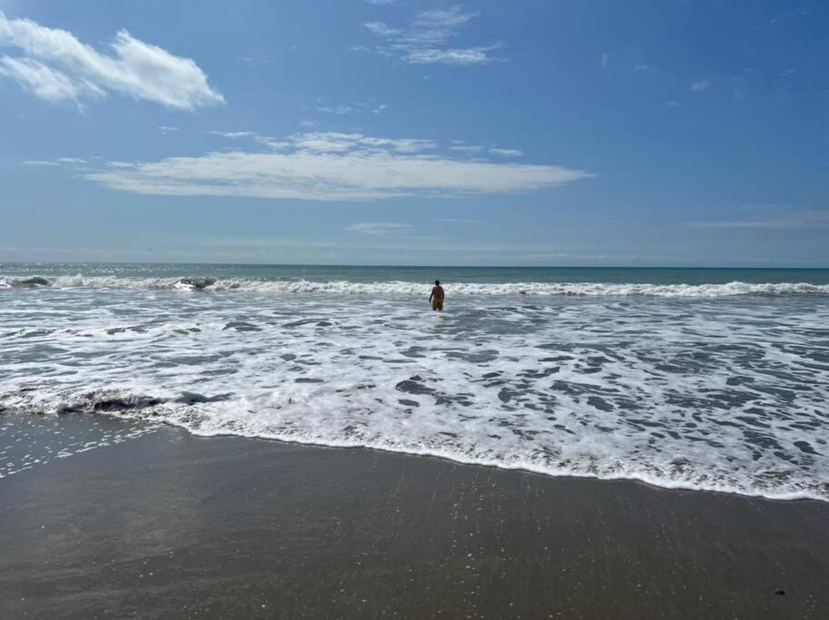 DEPARTAMENTO NUEVO Y CÓMODO EN LA PLAYA TONSUPA - Housity