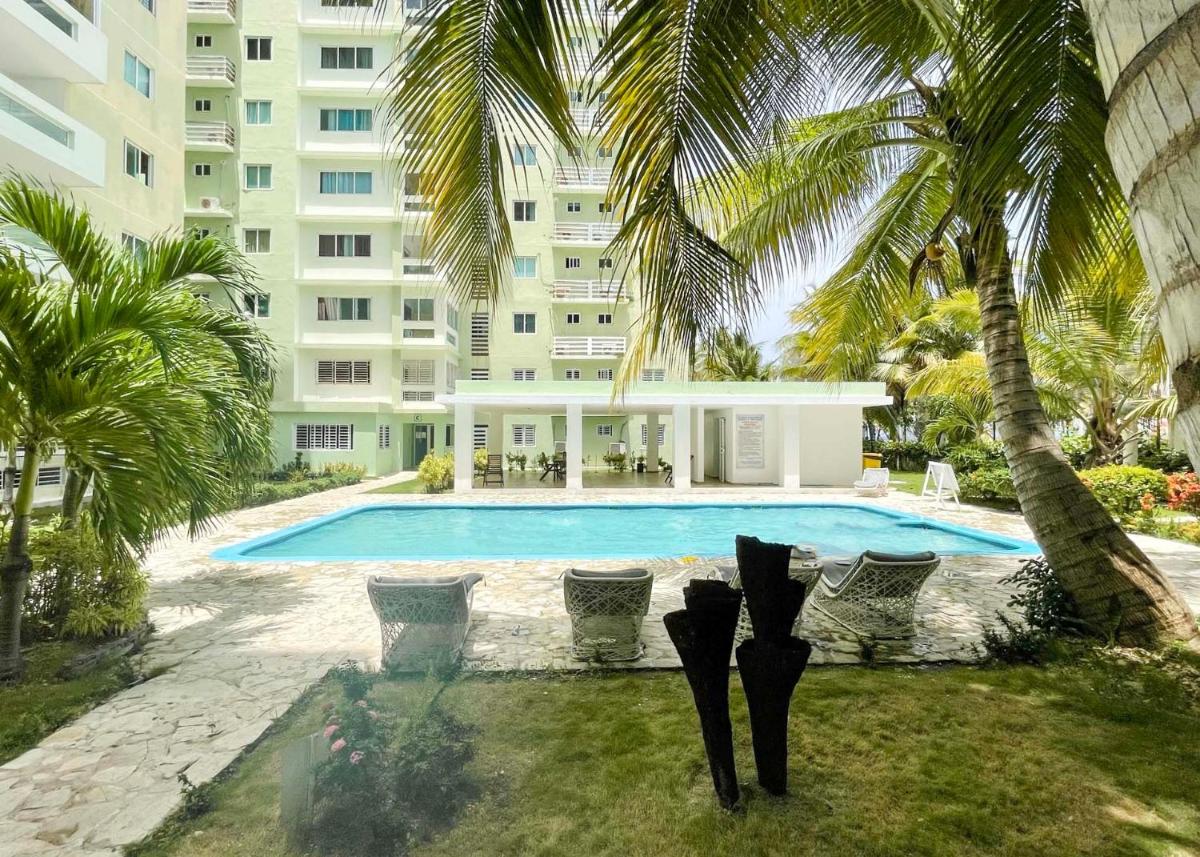 Suitetrails - Escape Oceanfront Condo in Avenida Espana w/Pool