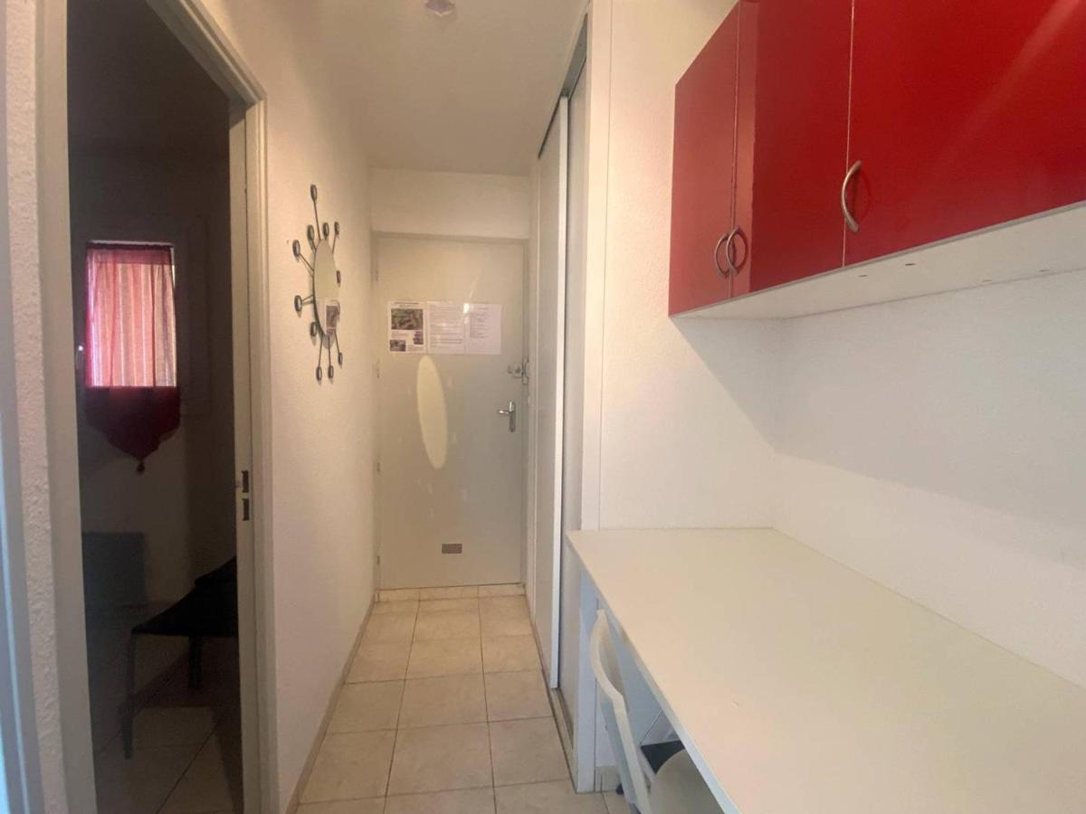 Appartement Cosy à 300m de la Plage, Parking Privé, Loggia Fermée, 4 Pers., 2 Étoiles - FR-1-225-758 - Housity