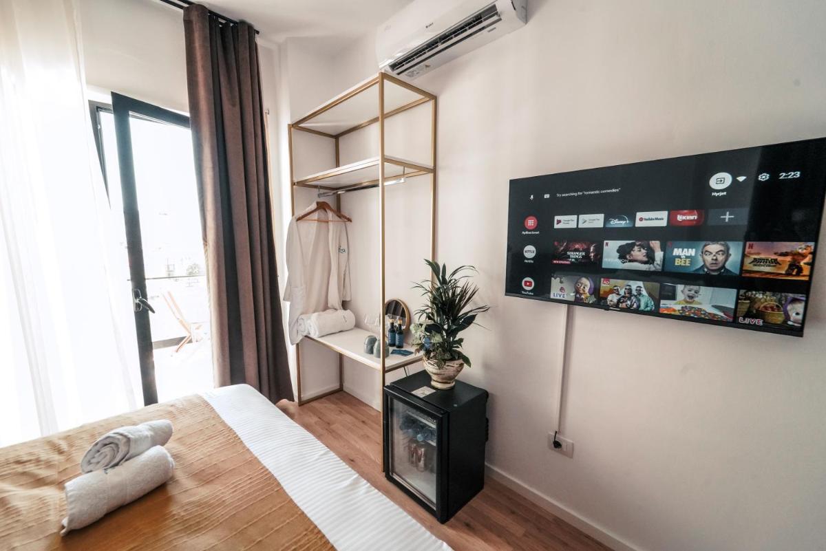 Mia Marine Rooms - Hizvo