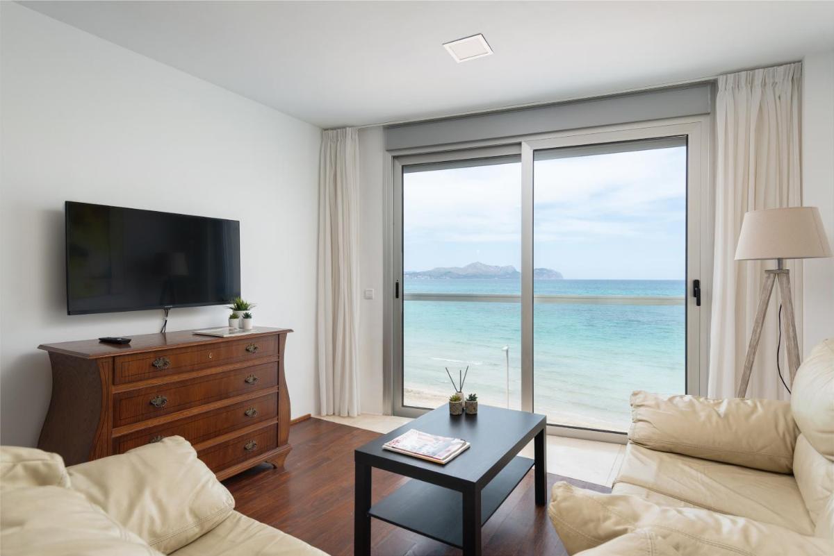Blau Blue 3 - Housity