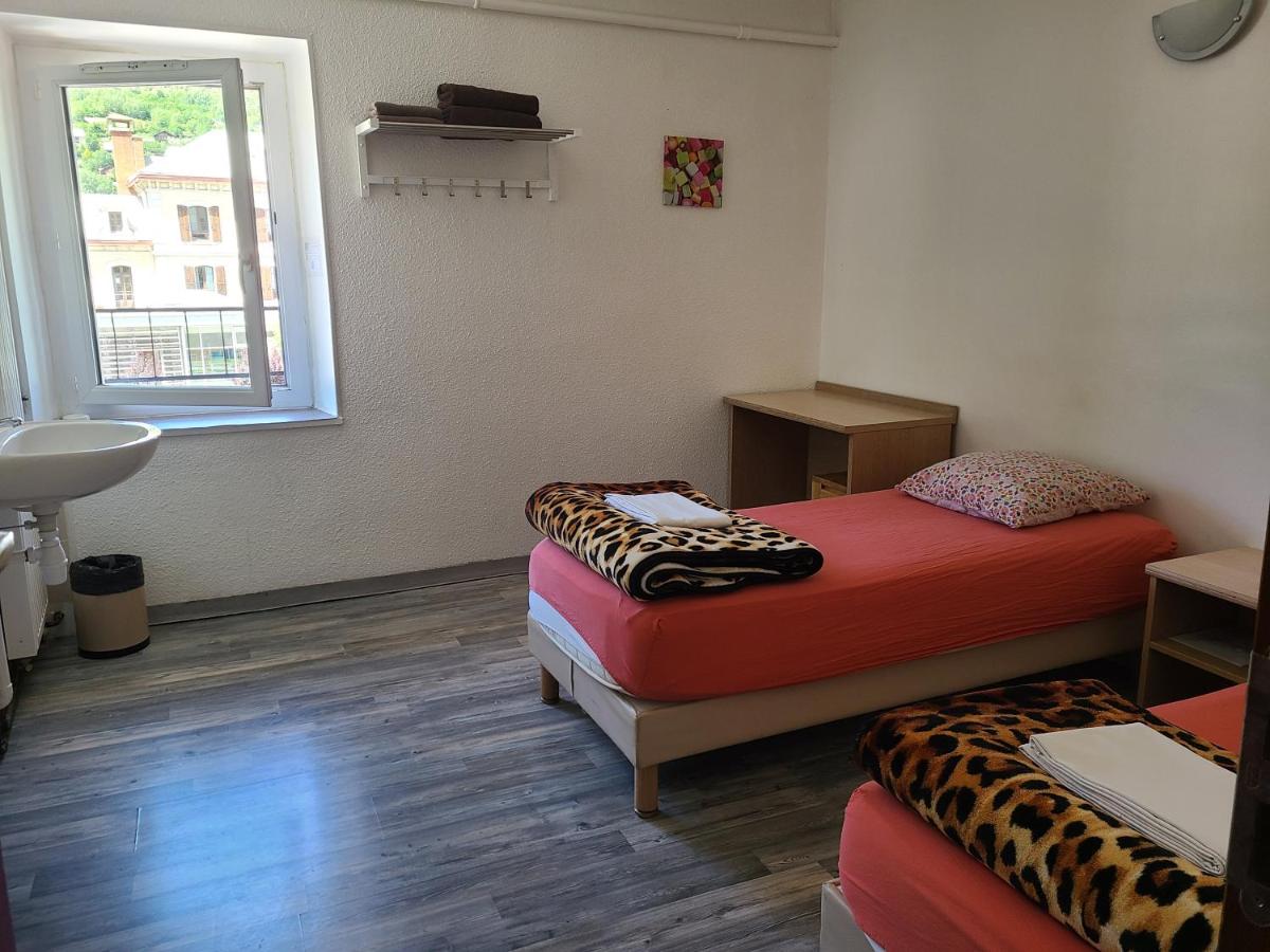 Hotel de la Gare - Housity