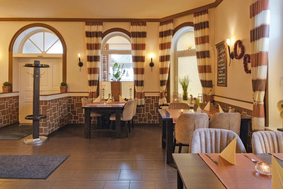 Hotel-Restaurant Holsteiner Hof - Housity