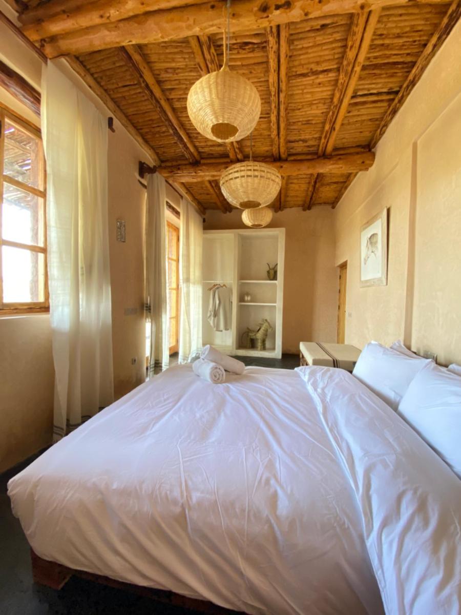 Farm Villa with pets - Housity