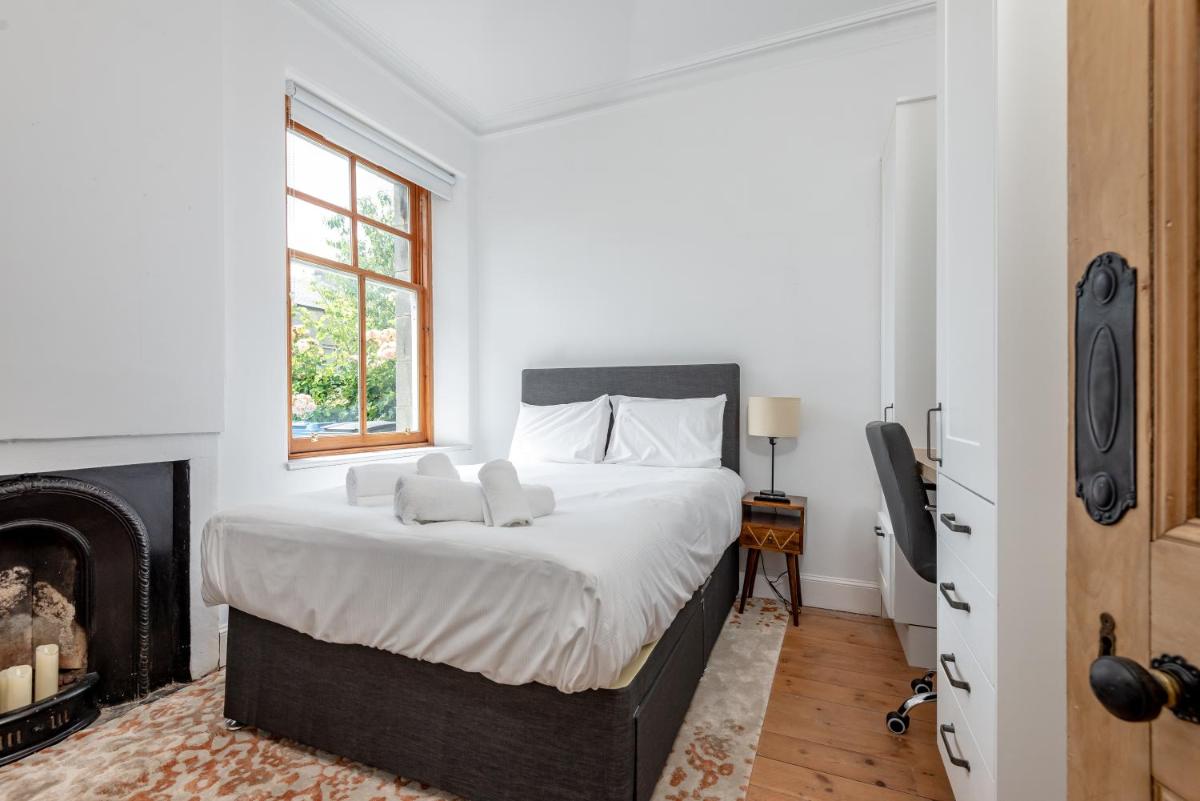 Oakwood House - Sleeps 6 - St Andrews - Housity