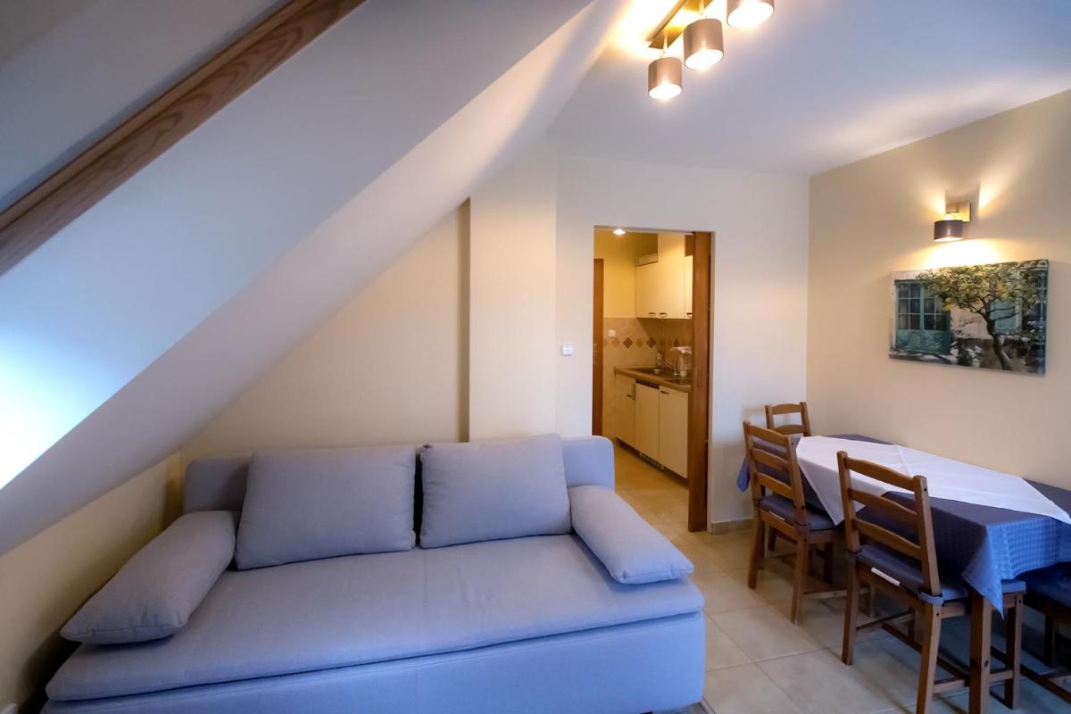 Őzkút Apartmanház - Housity