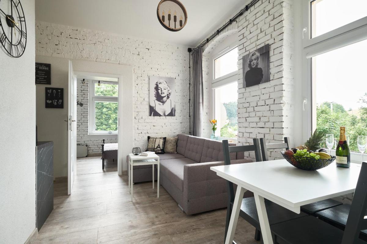 Loft Apartment Grzmiąca - Housity
