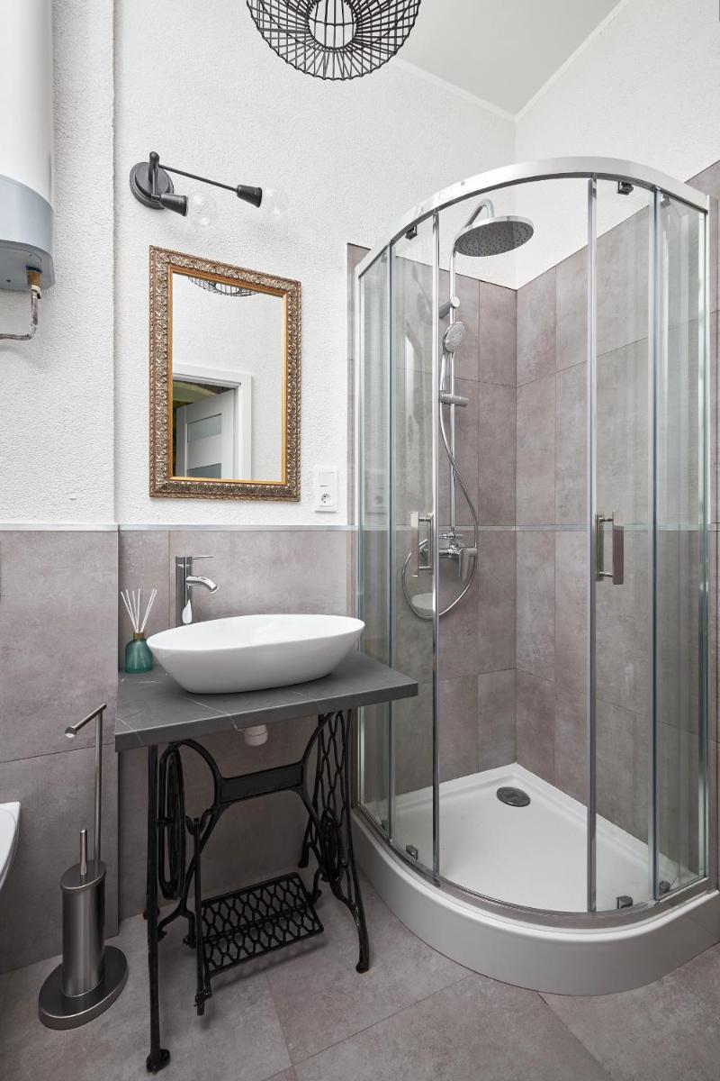 Loft Apartment Grzmiąca - Housity