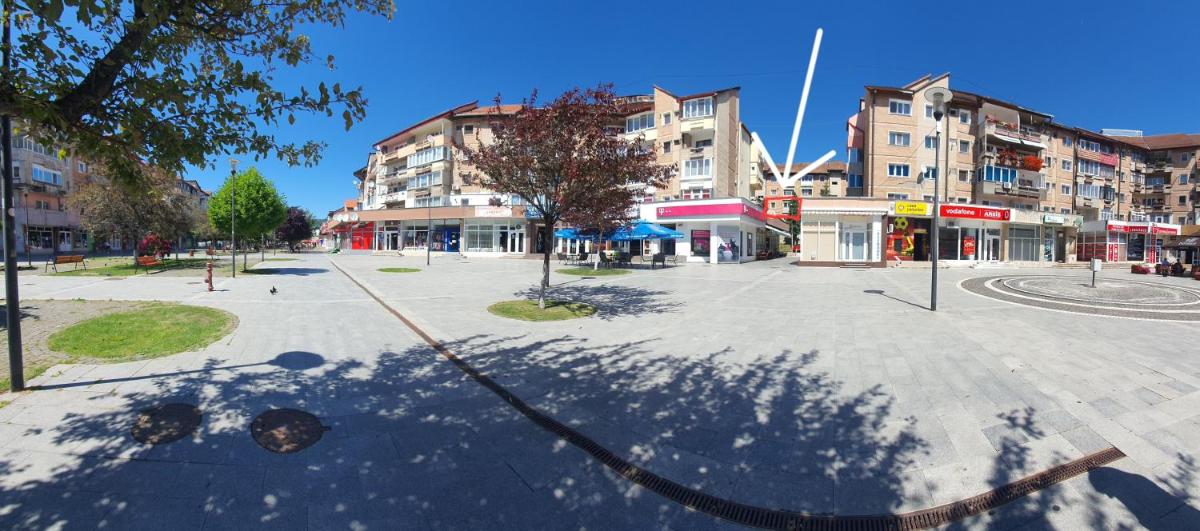 Studio Six Continents - Housity