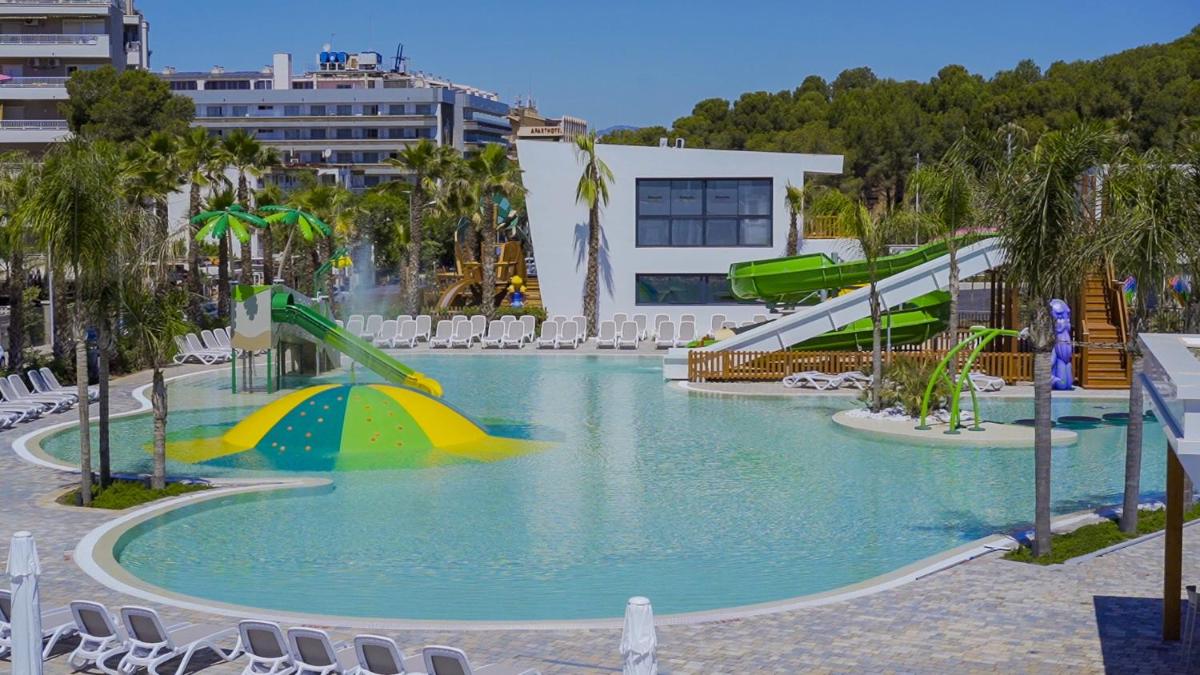 Piscina en o cerca de Alannia Salou