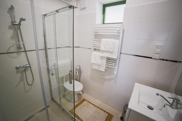 Borostyán Porta Lesencetomaj - Housity