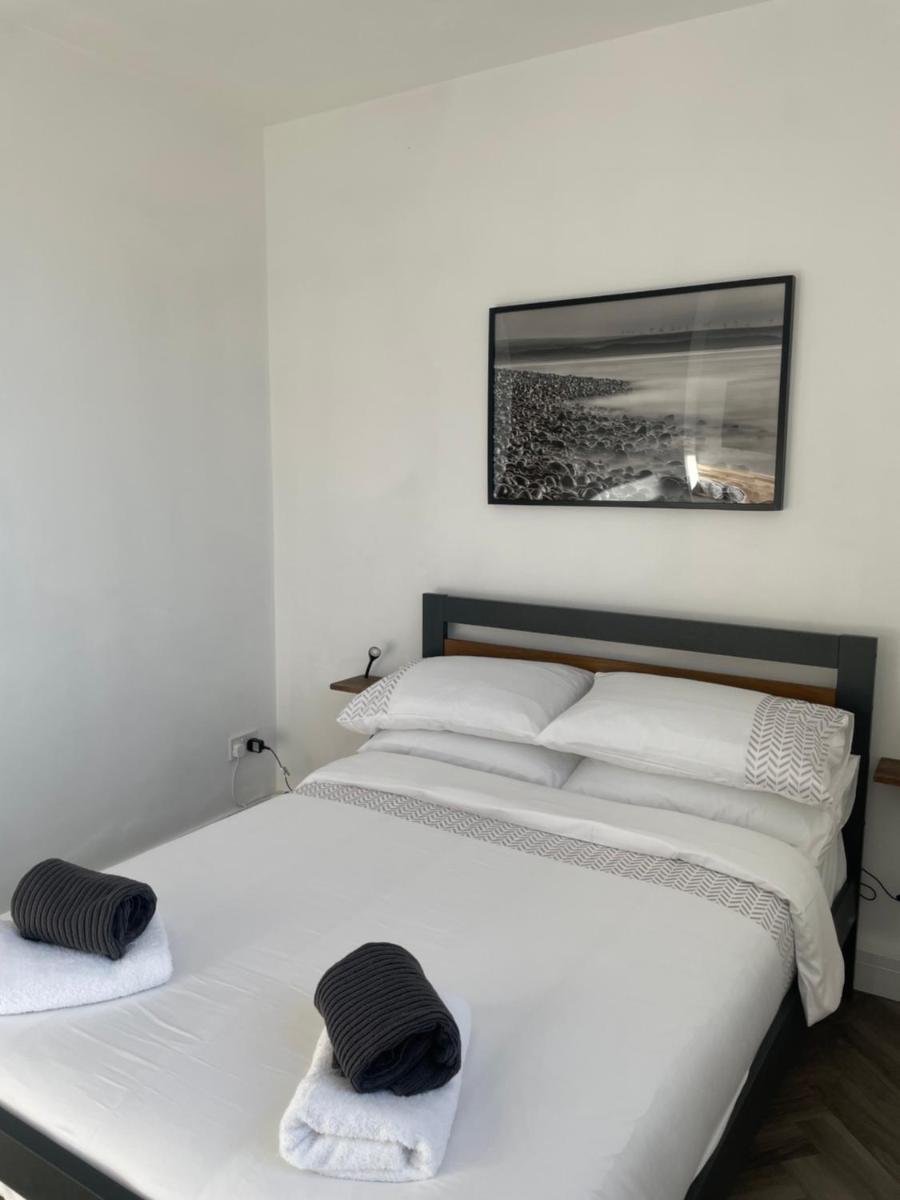 Surfside : Luxury seaside apartment - Housity