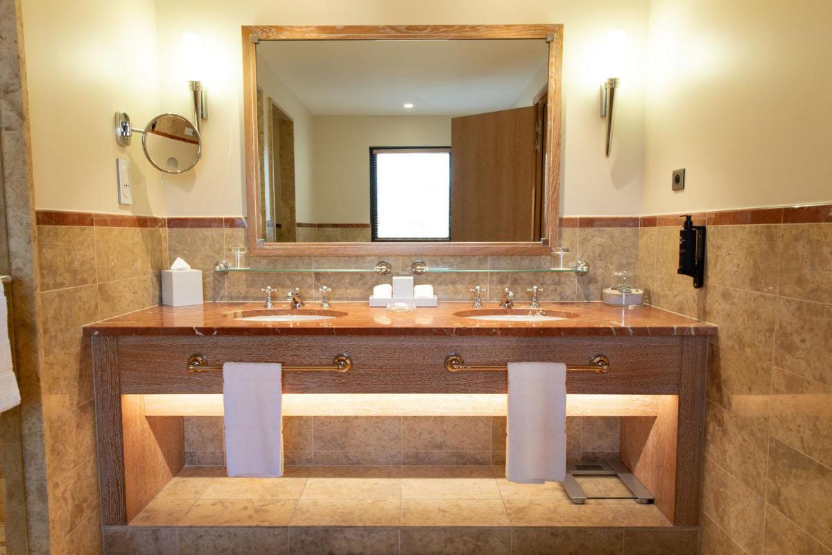 Photo de la galerie de l'établissement Terre Blanche Hotel Spa Golf Resort, à Tourrettes