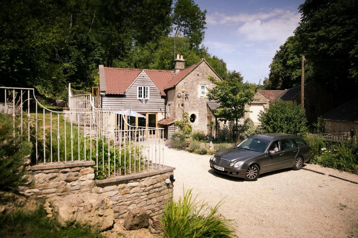 Beautiful cottage near Bath - Housity