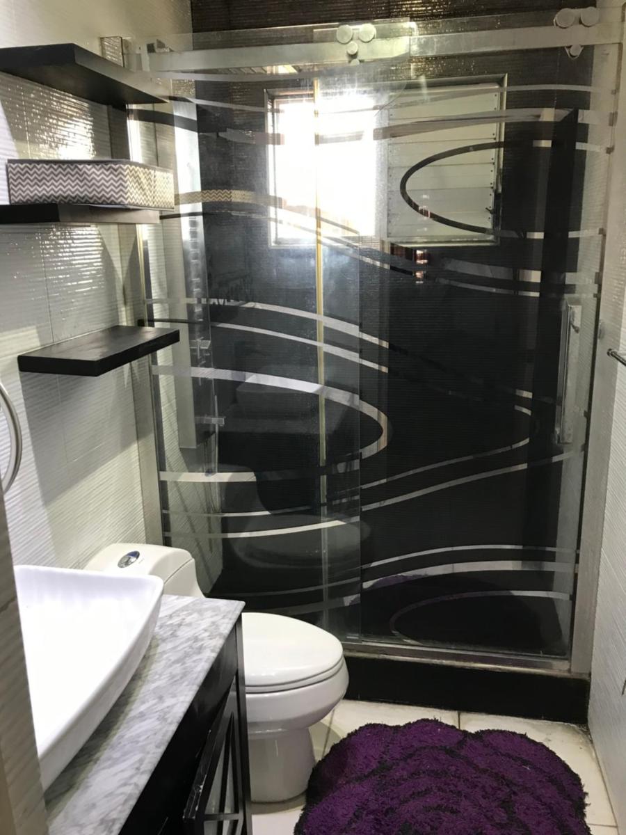 Posh Suites Ja - Housity