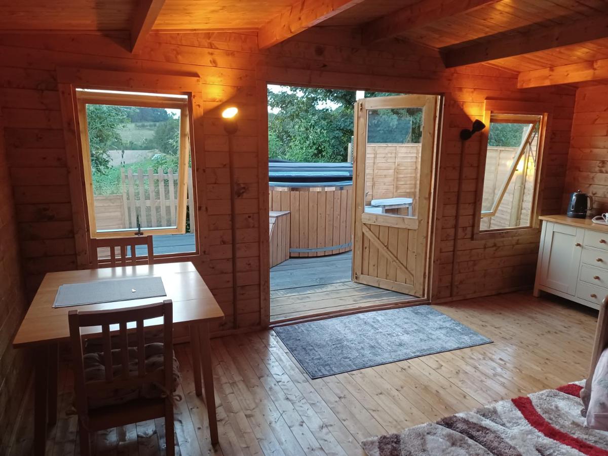 Norwell view farm glamping with hot tubs - Housity