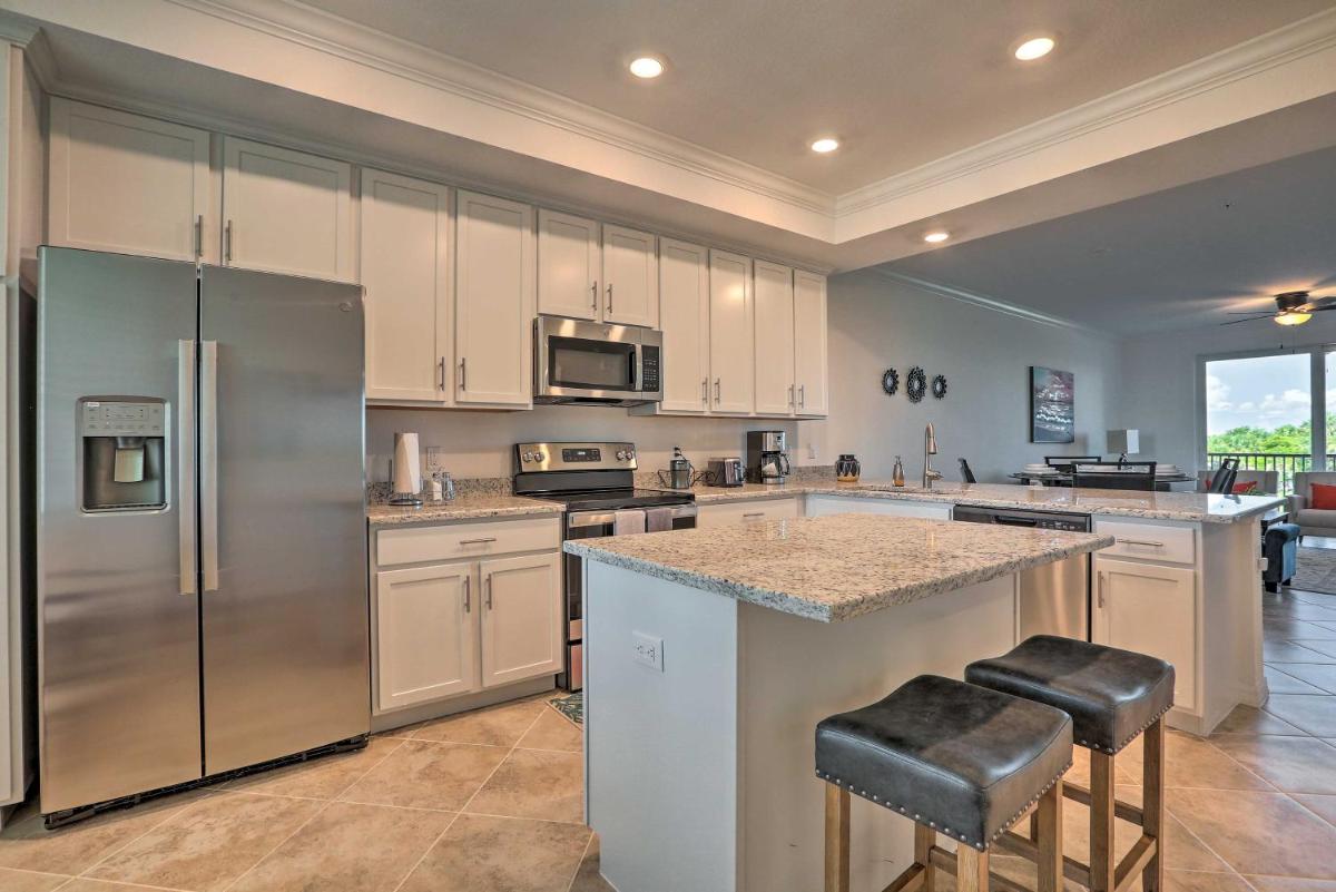 Luxe Punta Gorda Condo with Golf Course Views! - Housity