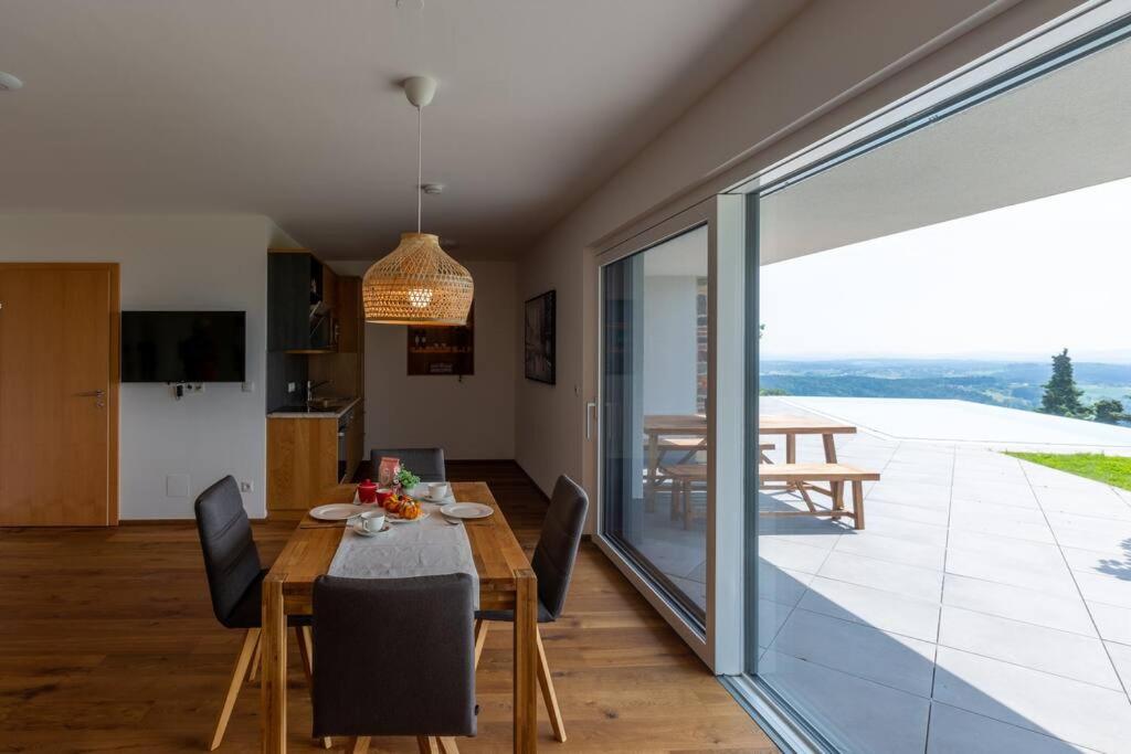 Greim15 --- Apartment mit Fernsicht und Pool 50m2 - Housity