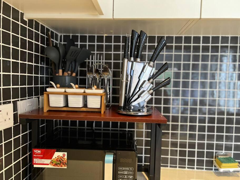 Lovely , cozy 1 bedroom with pool - Housity