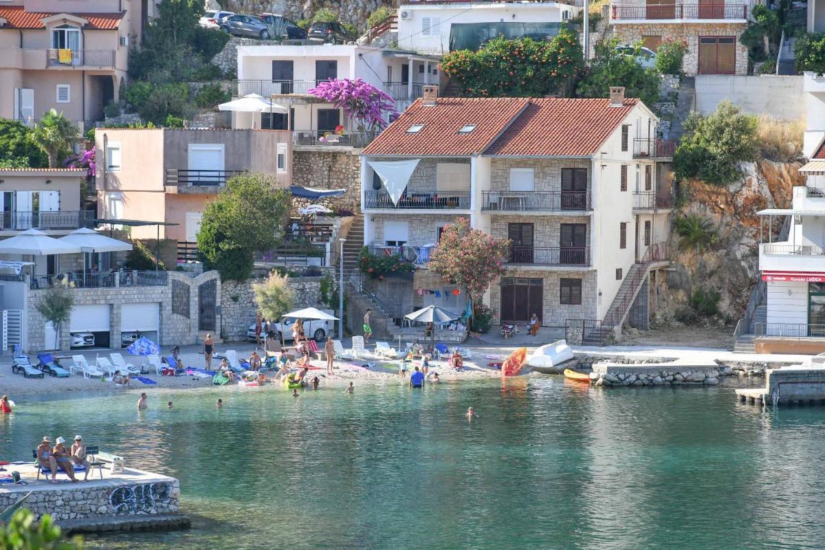 Apartmani Dora - Housity