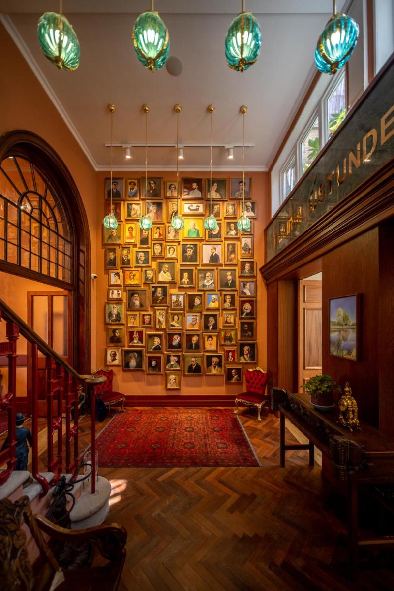Limehouse Library Hotel - Housity