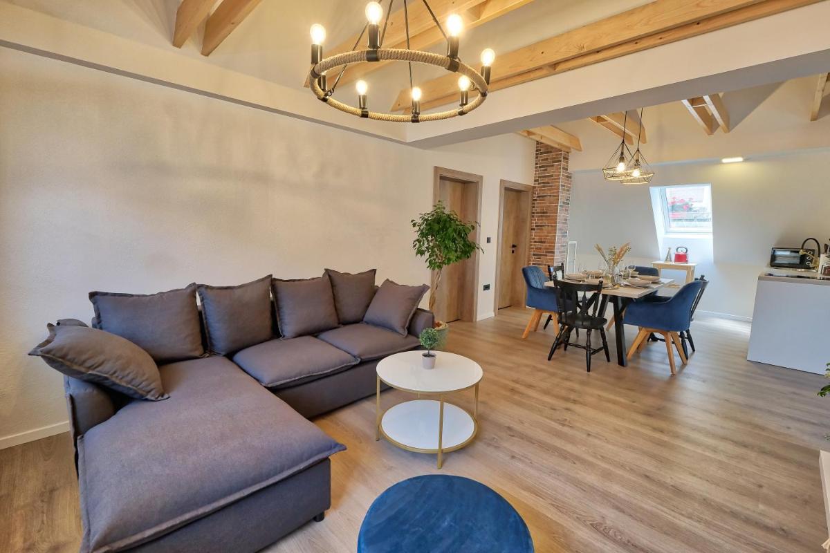AUžlak hiša, apartments. - Housity
