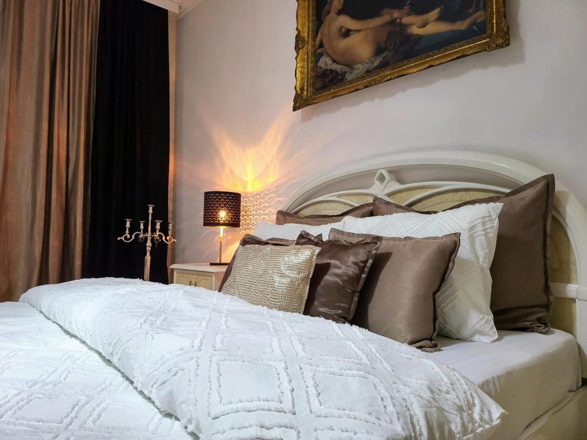 Apartments Vila White House - Housity
