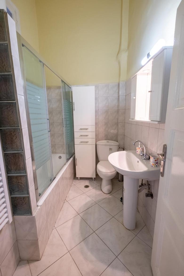Aristofanous traditional guest house in Psyri - Housity