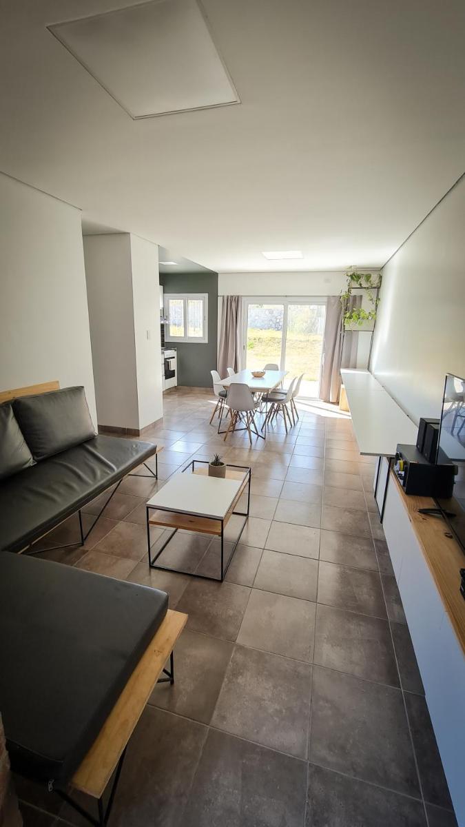 Casa D, moderna de 2 habitaciones con jardín en barrio de profesionales - Housity