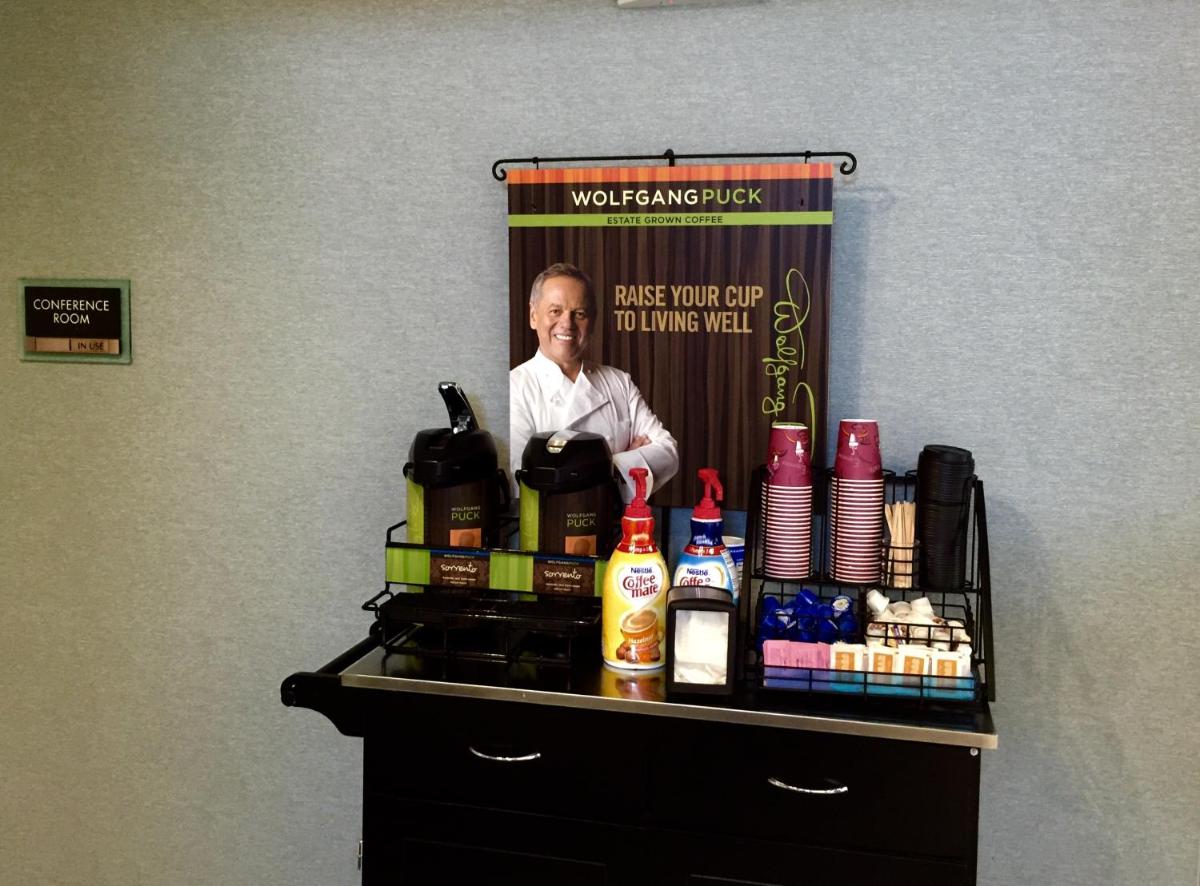 Boarders Inn & Suites by Cobblestone Hotels - Ashland City - Housity