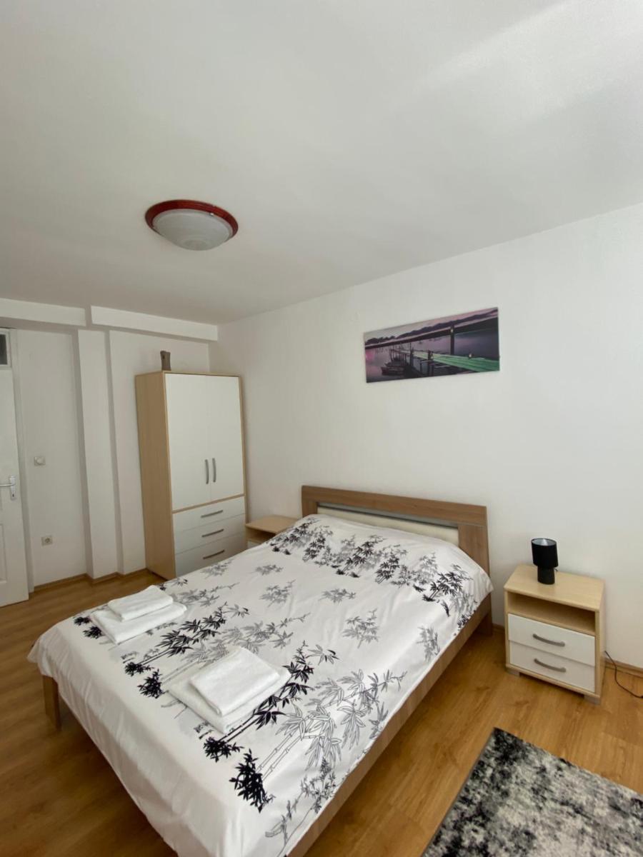 Apartman - stan na dan LENJINKA - Housity