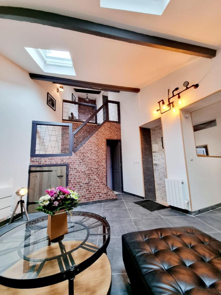 Gîte des Portes de Paris - Loft 6 pers centre-ville Crépy en Valois - Housity