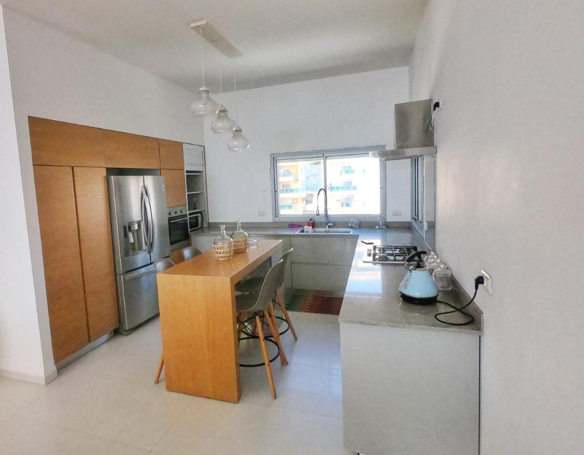 פנטהאוז מול הכנרת - Housity