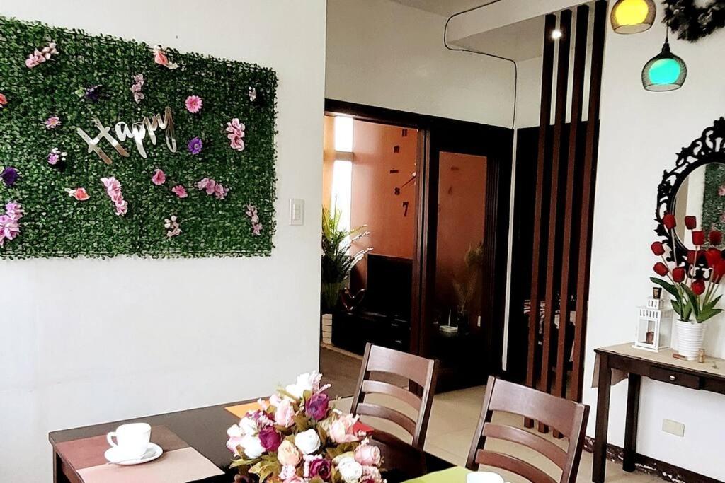 FEEL AT HOME at 2 bedrooms condominium unit MANILA - Housity