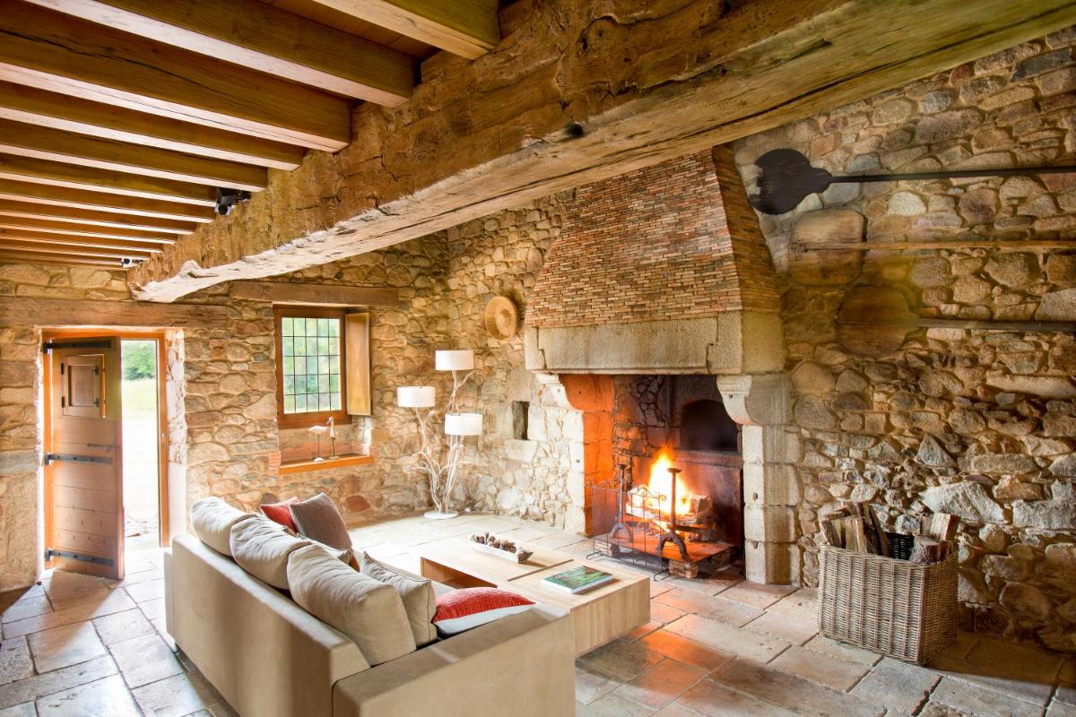 Photo de la galerie de l'établissement HOTEL Domaine des Etangs, Auberge Resorts Collection, à Massignac