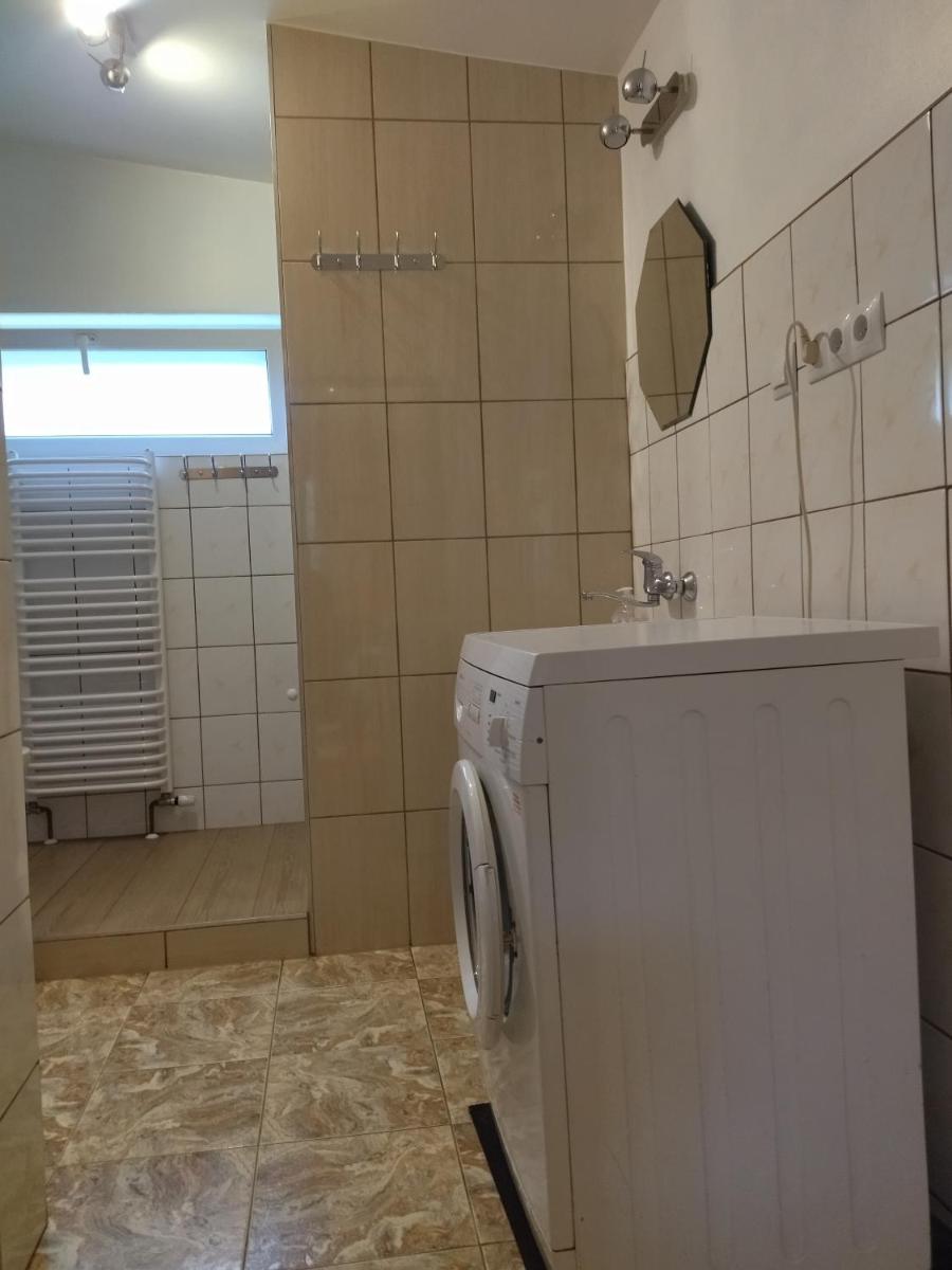 Pokoje Gdynia Demptowo - Housity