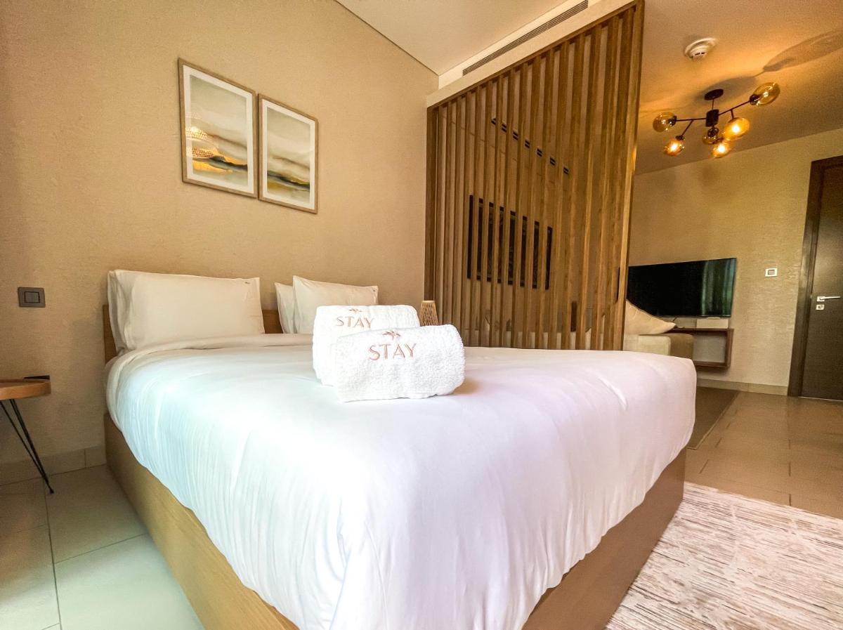STAY BY LATINEM Luxury Studio Holiday Home G6-6103 near Burj Khalifa - Housity