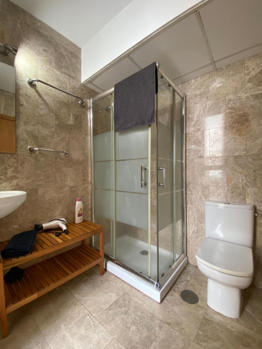 Central Apartment with patio by Wayra Tarifa - Hizvo