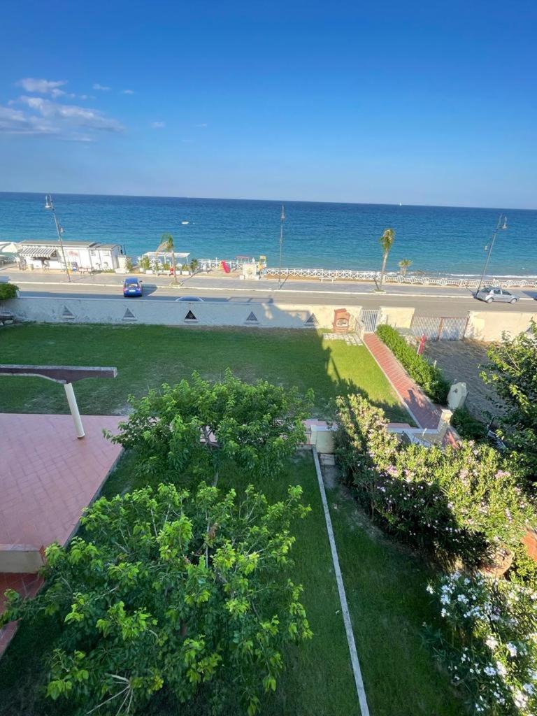 Calabria Mare Ionio - Palazzo Riitano a Guardavalle Marina - a settimane - da sabato a sabato - Housity