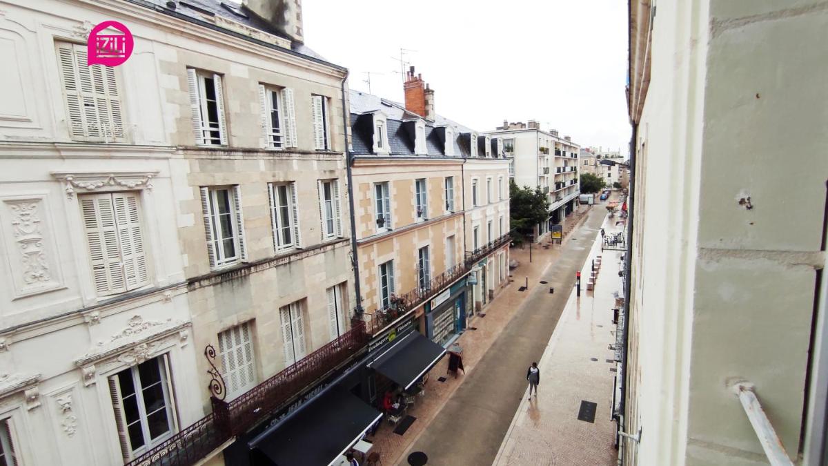 Le Magenta by iZiLi-Centre-ville-TV Connectée - Housity