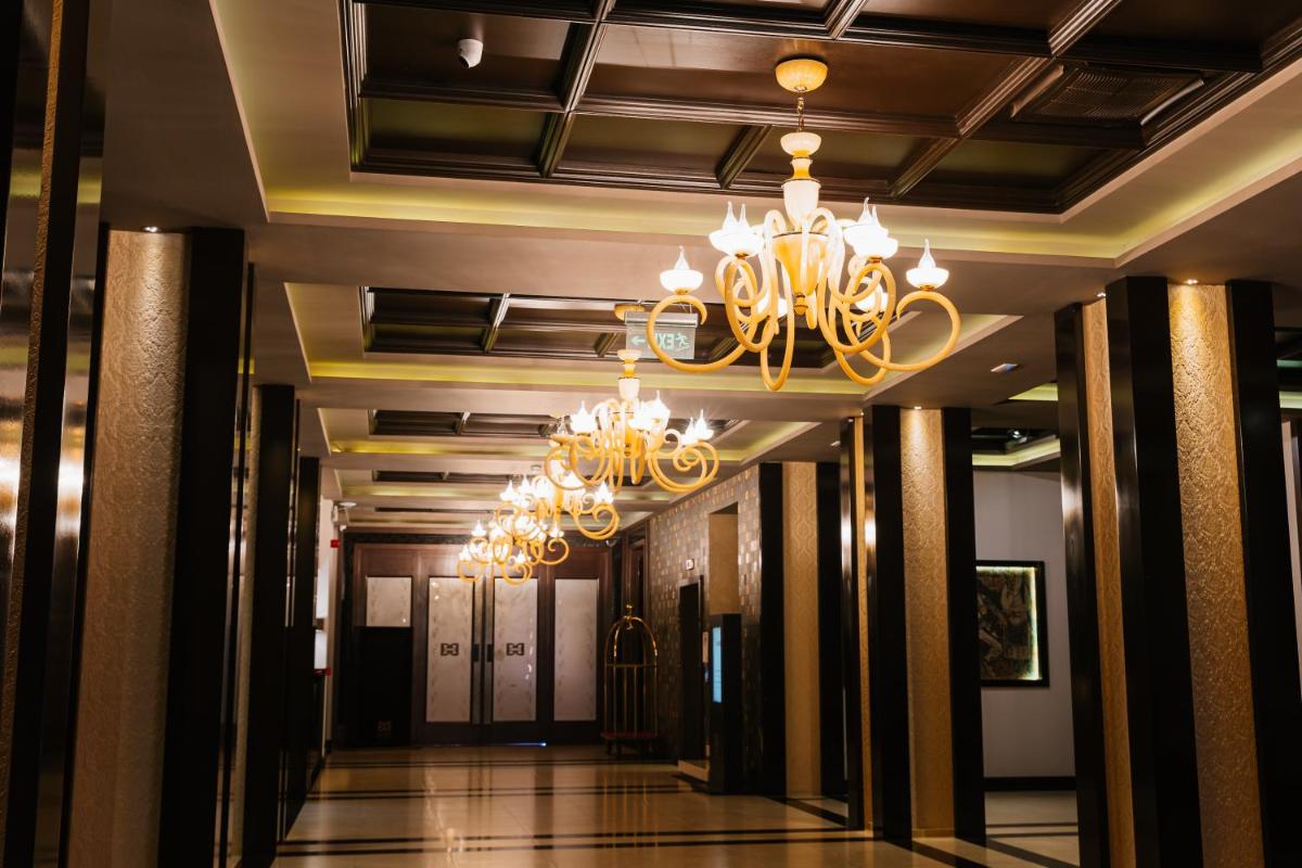 Hotel Dukagjini - Housity