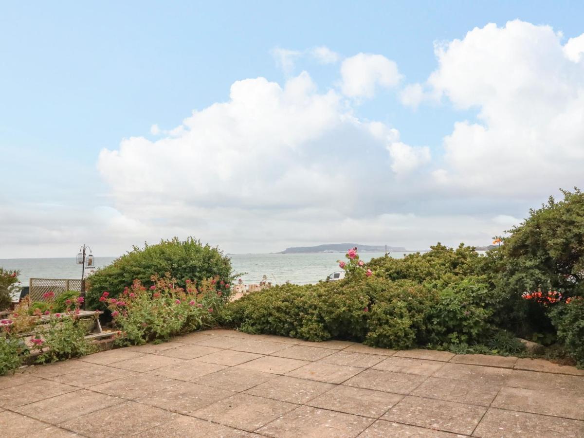 Sea Breeze - Housity