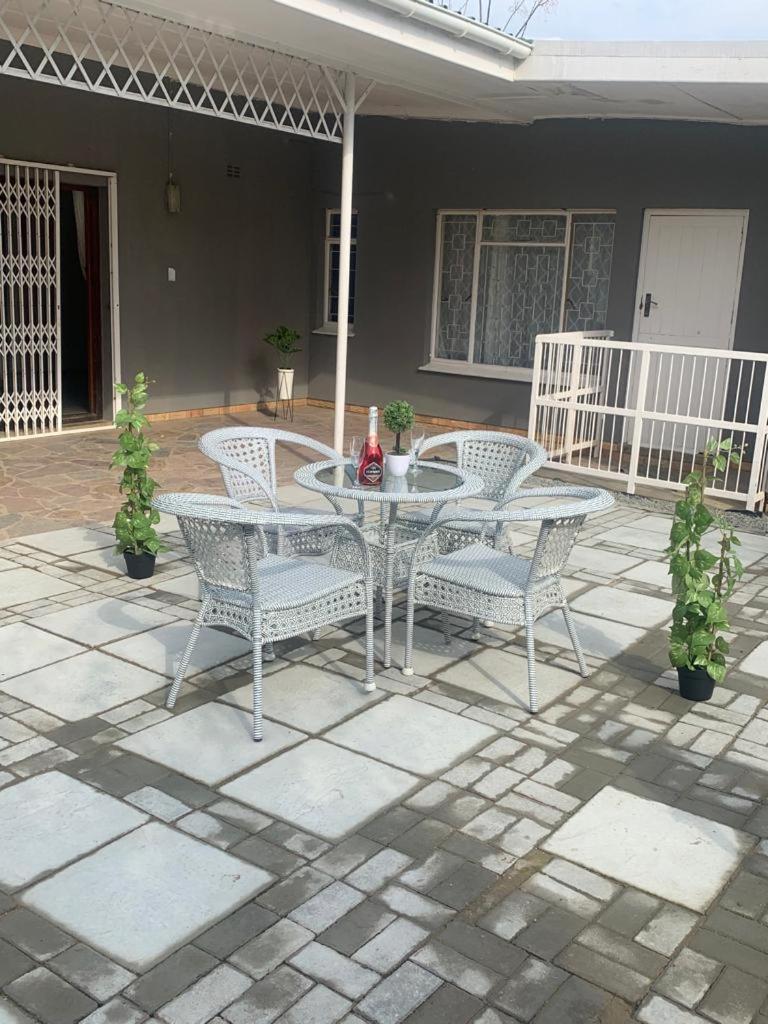 Instincts - Housity