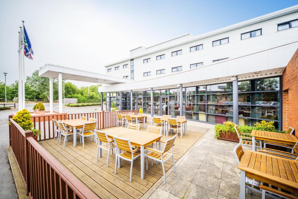 Holiday Inn Express Folkestone Channel Tunnel, an IHG Hotel - Housity
