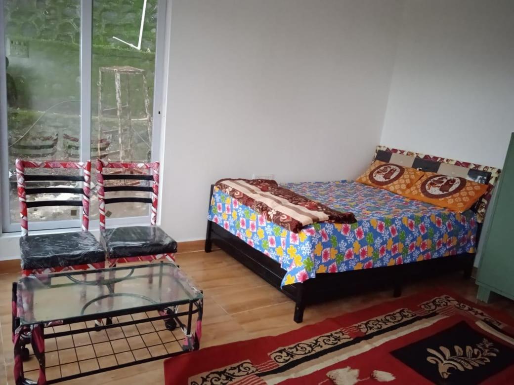 Jandyal Farm House - Housity