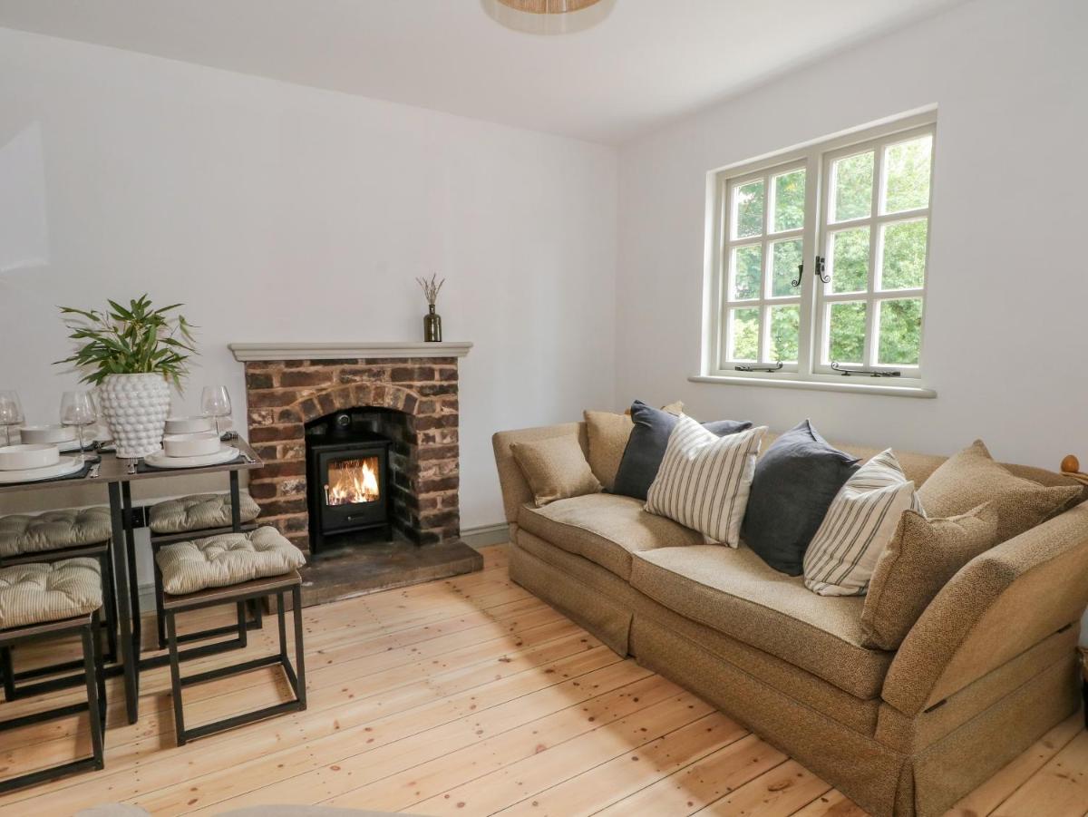 The Coach House - Housity