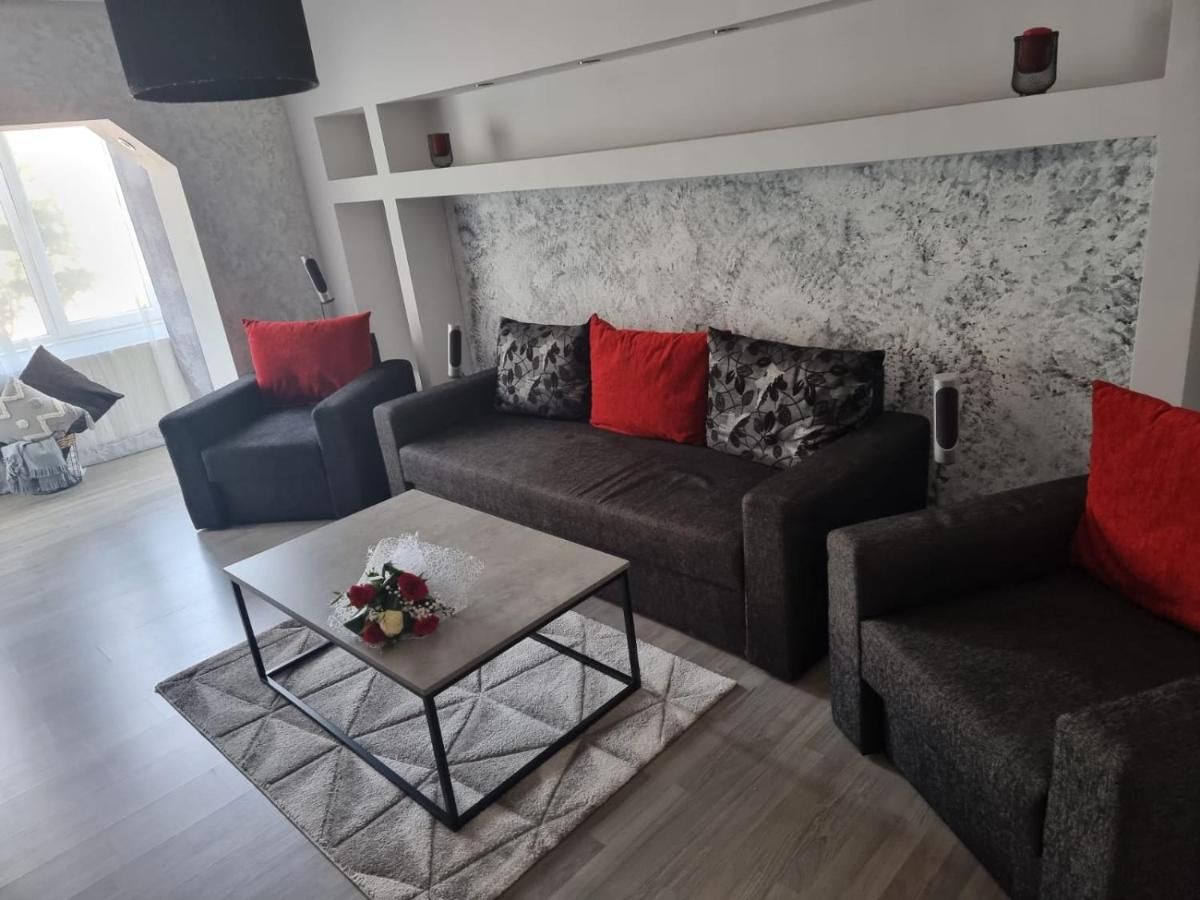 Clau Home - Housity