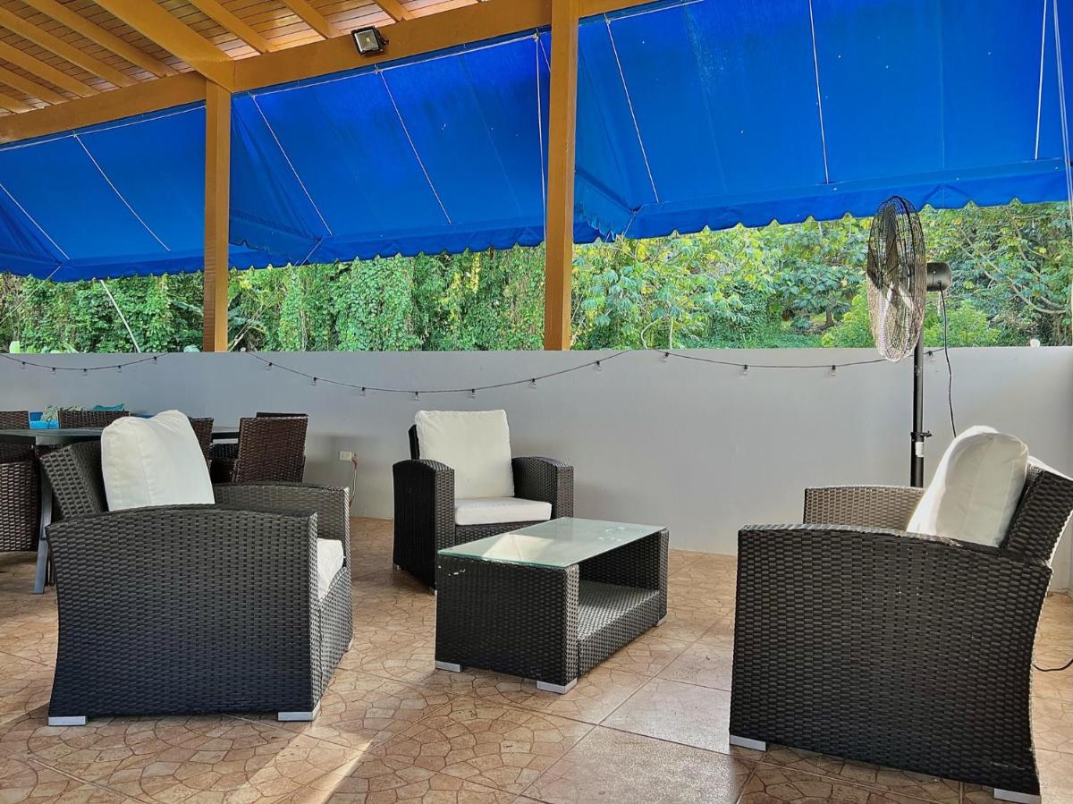 Casa Colinas: El Yunque Rainforest Villa with Pool, Heated Jacuzzi & Terrace - Housity